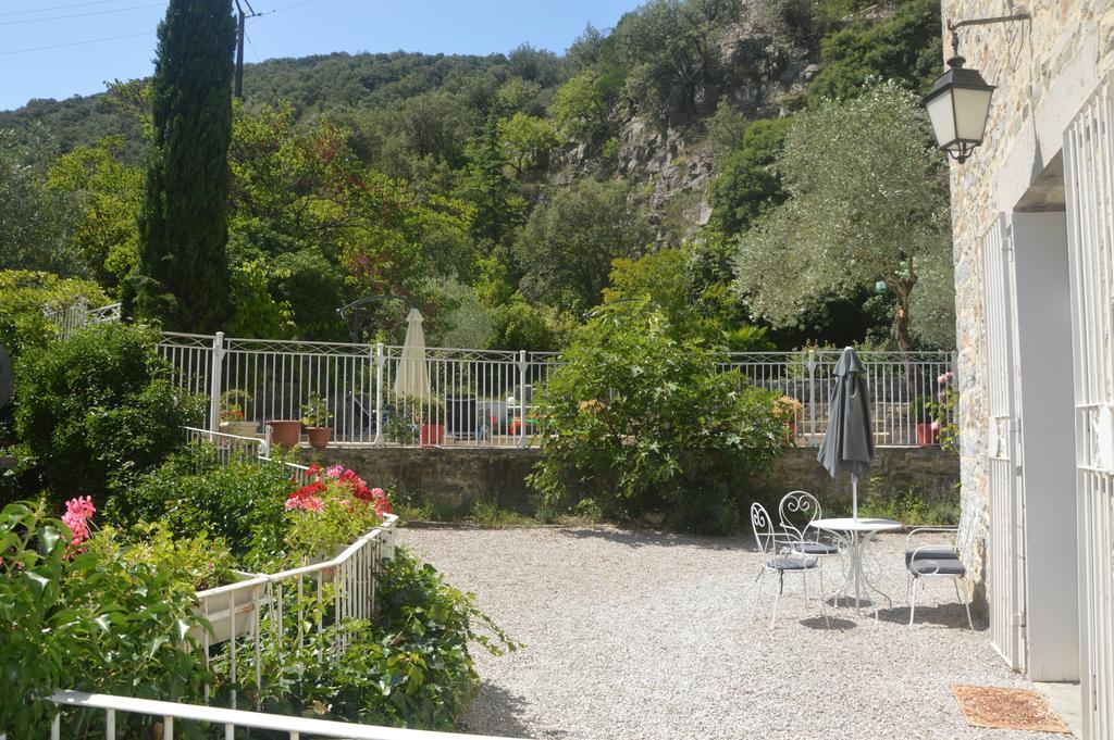 Bed and Breakfast Domaine De La Carriere Sumène Exterior foto