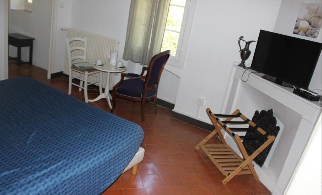 Bed and Breakfast Domaine De La Carriere Sumène Exterior foto